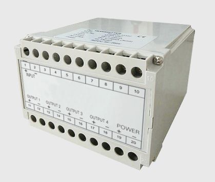 DC4 Analog Signal Isolated Transmitter 0-20mA In. 4 x 0-20mA Out